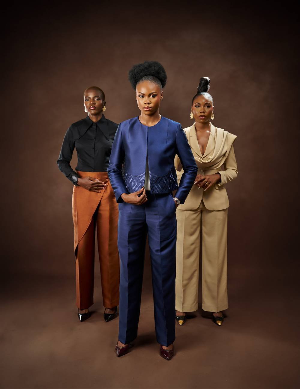 Collection editorial.